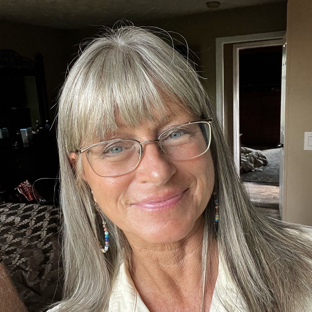 Meet your Posher, Becky